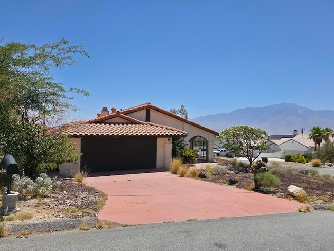 property at 12800 Avenida Alta Loma