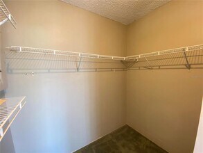 1409 Madrid Way in Winter Springs, FL - Building Photo - Building Photo