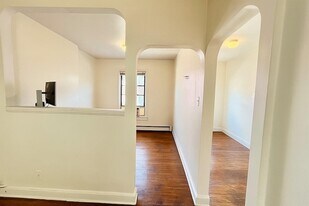 209 3rd St in Hoboken, NJ - Building Photo