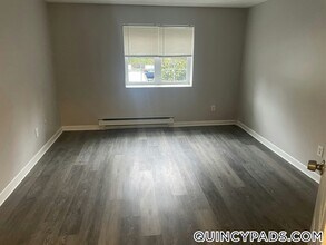 55 Elmwood Ave, Unit 4 in Quincy, MA - Building Photo - Building Photo