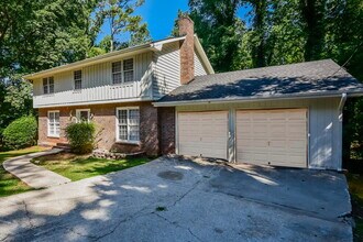 5002 Post Rd Ct in Stone Mountain, GA - Building Photo - Building Photo