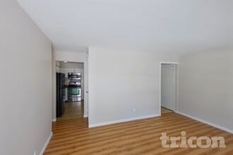 2417 Country Run Ct in Maryland Heights, MO - Building Photo - Building Photo