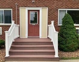 300 Ketchamtown Rd, Unit C10 in Wappingers Falls, NY - Building Photo