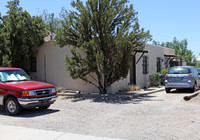 521-525 Cedar St SE in Albuquerque, NM - Foto de edificio - Building Photo