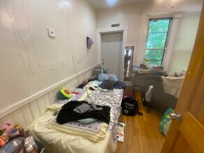 127 Cedar St, Unit 3 in Boston, MA - Foto de edificio - Building Photo