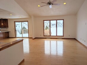 N9427 Handel Dr in Appleton, WI - Building Photo - Building Photo