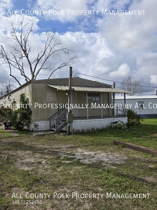 2735 W 10th St in Lakeland, FL - Building Photo