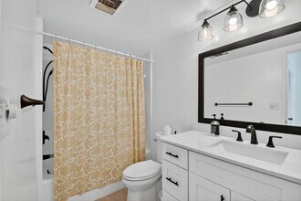 1000 Lowry St, Unit 1000 Lowry Street 2g, Del in Delray Beach, FL - Foto de edificio - Building Photo