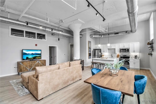 property at 628 Ellicott St