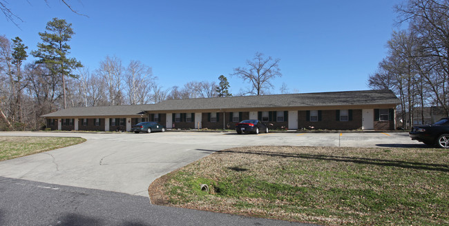 309 Cavin Ave in Mount Holly, NC - Building Photo - Building Photo