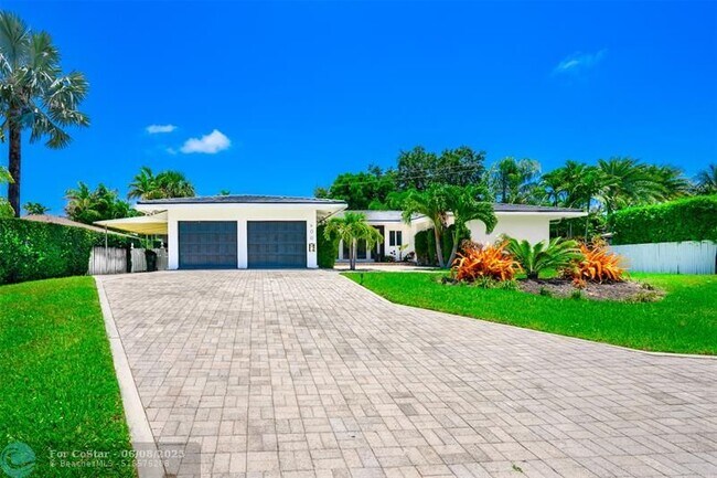 600 Middle River Dr in Fort Lauderdale, FL - Building Photo - Building Photo