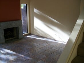 3044 Plaza Lorenzo in Bonita, CA - Building Photo - Building Photo
