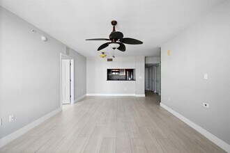 610 W Las Olas Blvd in Fort Lauderdale, FL - Building Photo - Building Photo