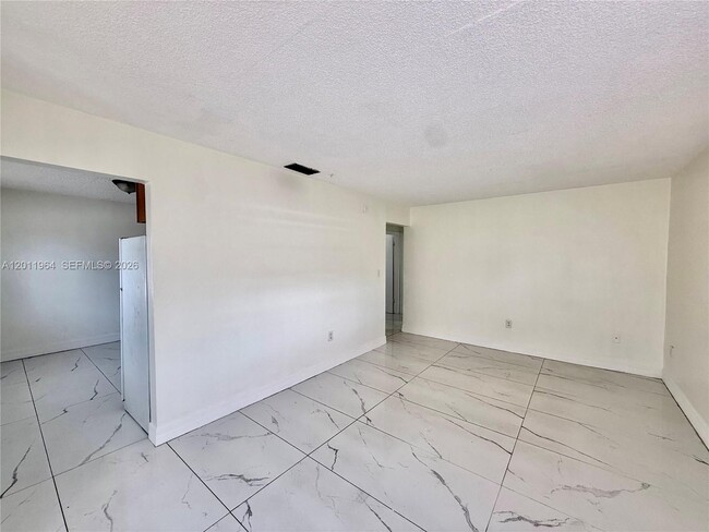 950 NW 109th St