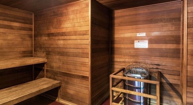 388 E Ocean Blvd in Long Beach, CA - Foto de edificio - Building Photo