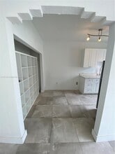 1611 Euclid Ave in Miami Beach, FL - Building Photo - Building Photo