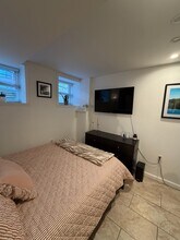 128 Poplar St, Unit GL in Jersey City, NJ - Foto de edificio - Building Photo