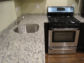 4 Burke St in Boston, MA - Foto de edificio - Building Photo