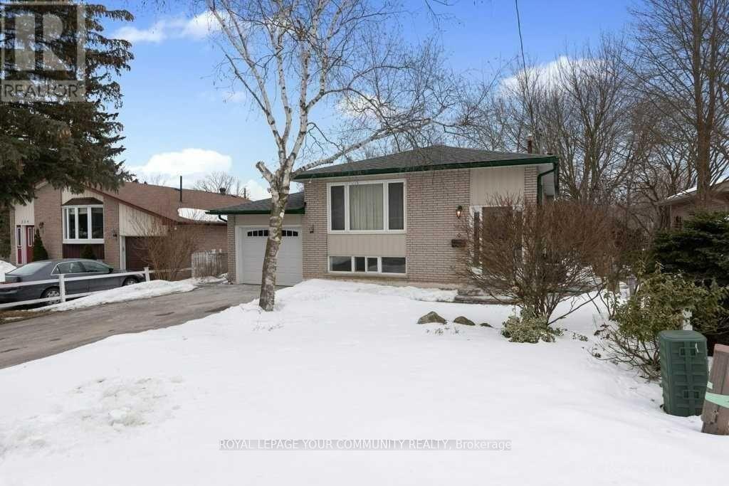 350 Amelia St in Newmarket, ON - Building Photo