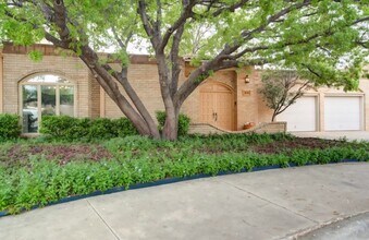 306 Vale Ave in Lubbock, TX - Building Photo - Building Photo