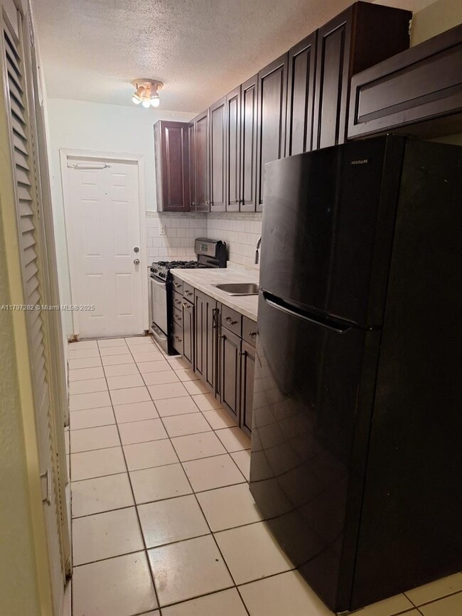 property at 7753 Hawthorne Ave