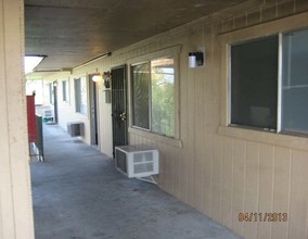 The Pines Apartments in Antioch, CA - Building Photo - Building Photo