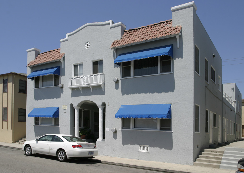 55 Roswell Ave in Long Beach, CA - Building Photo