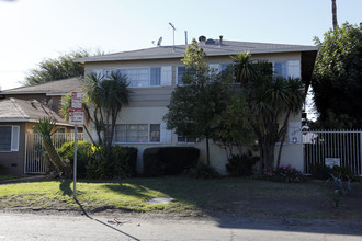 5701 Tilden Ave in Van Nuys, CA - Building Photo - Building Photo