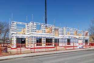 3945 Saint-Martin Boul O in Laval, QC - Building Photo