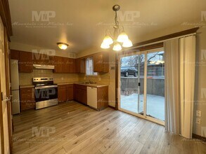 1628 Azalea Dr in Fort Collins, CO - Building Photo - Building Photo