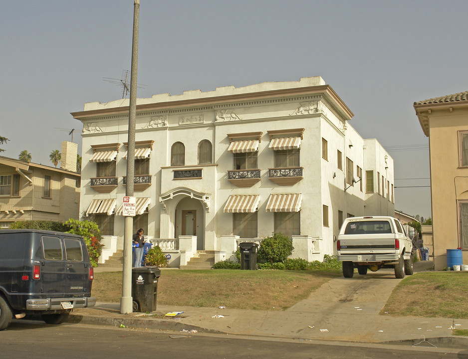 1530 S Van Ness Ave in Los Angeles, CA - Building Photo