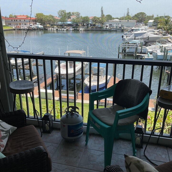 714 Northlake Blvd in North Palm Beach, FL - Building Photo