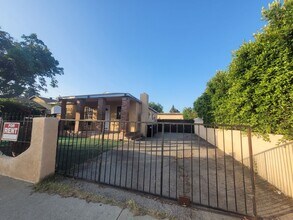 10138 Arleta Ave in Los Angeles, CA - Building Photo - Building Photo