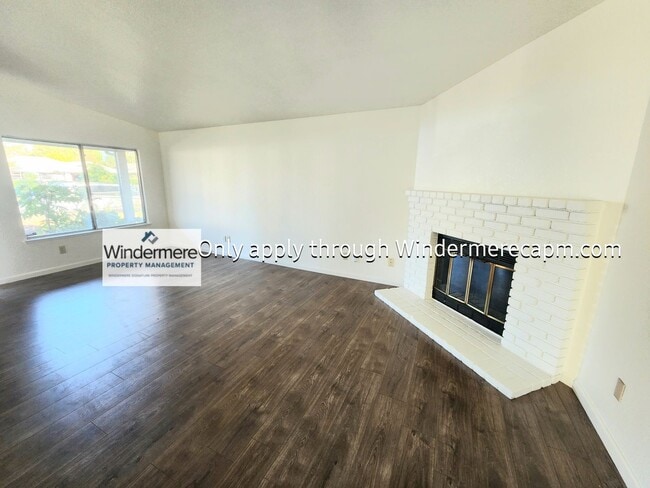 1025 Marston St in West Sacramento, CA - Building Photo - Building Photo