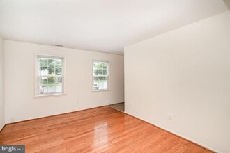 7624 Wedgewood Dr in Manassas, VA - Building Photo - Building Photo