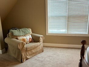 4325 NE 42nd Ave in Portland, OR - Foto de edificio - Building Photo