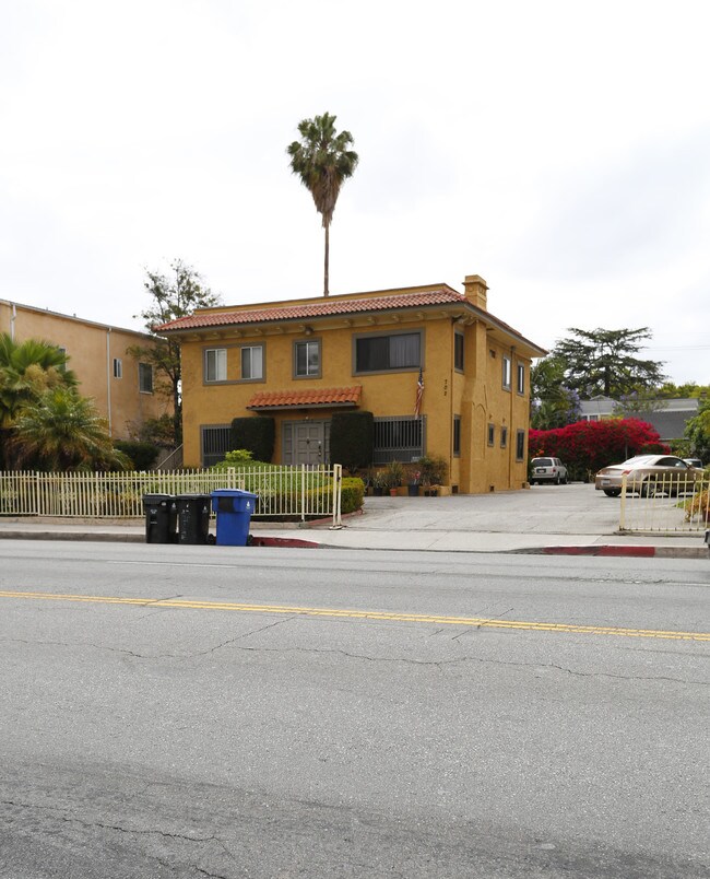 702 Crenshaw Blvd Apartments Los Angeles, CA Apartments For Rent