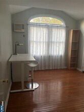 24 Maiden Ln in Little Ferry, NJ - Building Photo - Building Photo