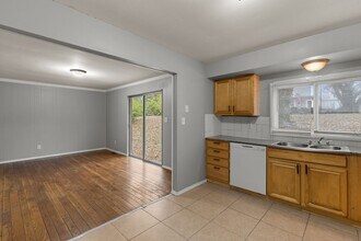 617 Science Hill Dr in St. Louis, MO - Building Photo - Building Photo