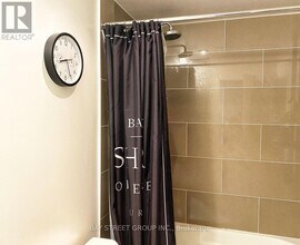 88 Harbour St in Toronto, ON - Building Photo - Building Photo