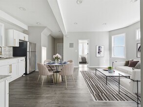 23 Bayview Ave in Jersey City, NJ - Building Photo - Building Photo