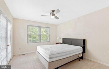 560 Twin Cove Ln in Solomons, MD - Building Photo - Building Photo