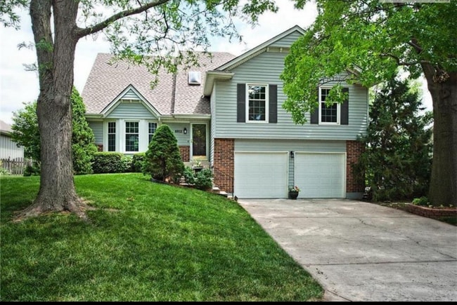 property at 8912 W 117th St