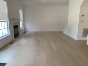 111 Tyne Dr in Franklin, TN - Building Photo - Building Photo