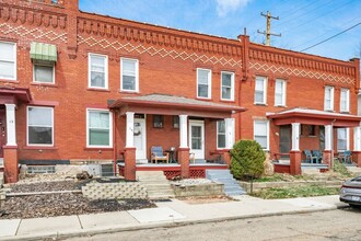 16 E Blake Ave in Columbus, OH - Building Photo - Building Photo