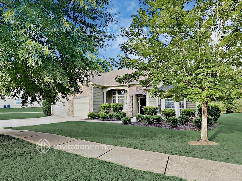 150 River Walk Farm Pkwy in Covington, GA - Building Photo