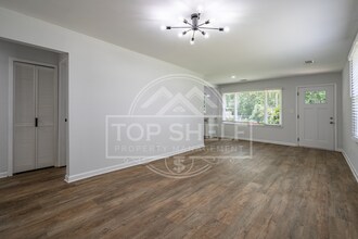 549 Welch St SE in Marietta, GA - Building Photo - Building Photo