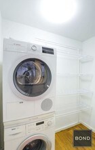 33 Saint Marks Place in New York, NY - Building Photo - Building Photo