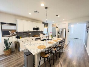 411 Calabrese St in Fallbrook, CA - Building Photo - Building Photo