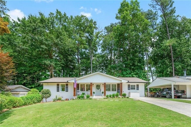 2357 Cortez Way NE in Atlanta, GA - Building Photo - Building Photo